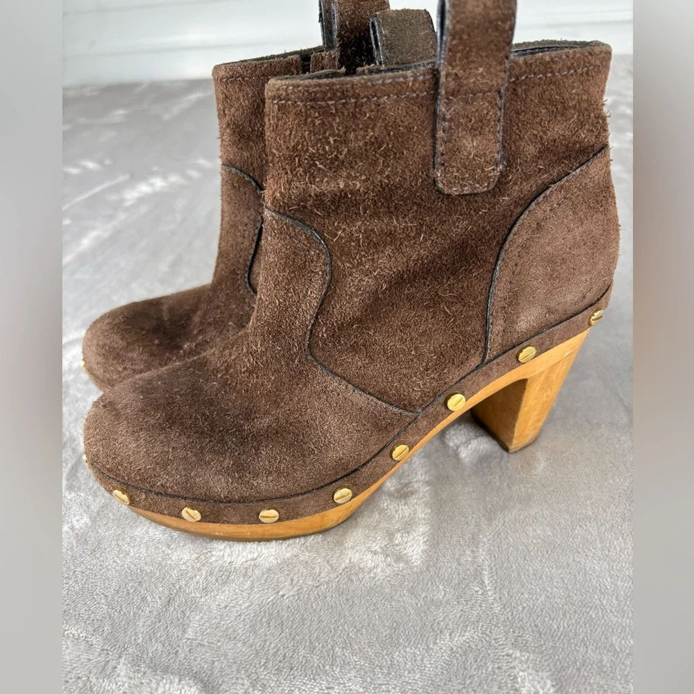 Tory Burch Suede Clog Ankle Boots Brown Wooden Heel Studded‎ Size 6 Women’s
